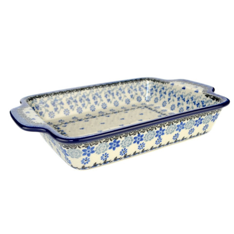 Oven dish with handles