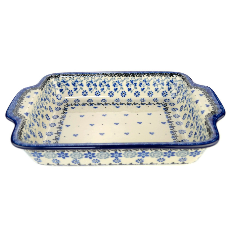 Oven dish with handles
