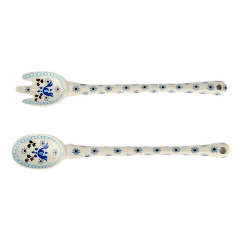 Salad servers